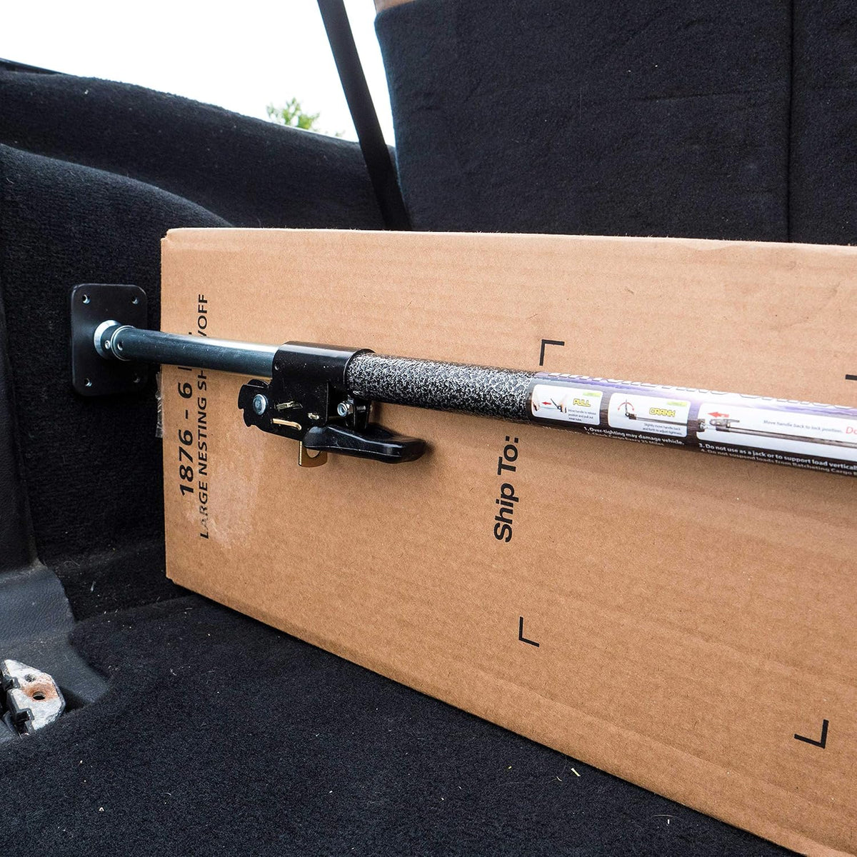 Ratcheting Cargo Bar 40 to 70 Inches B807