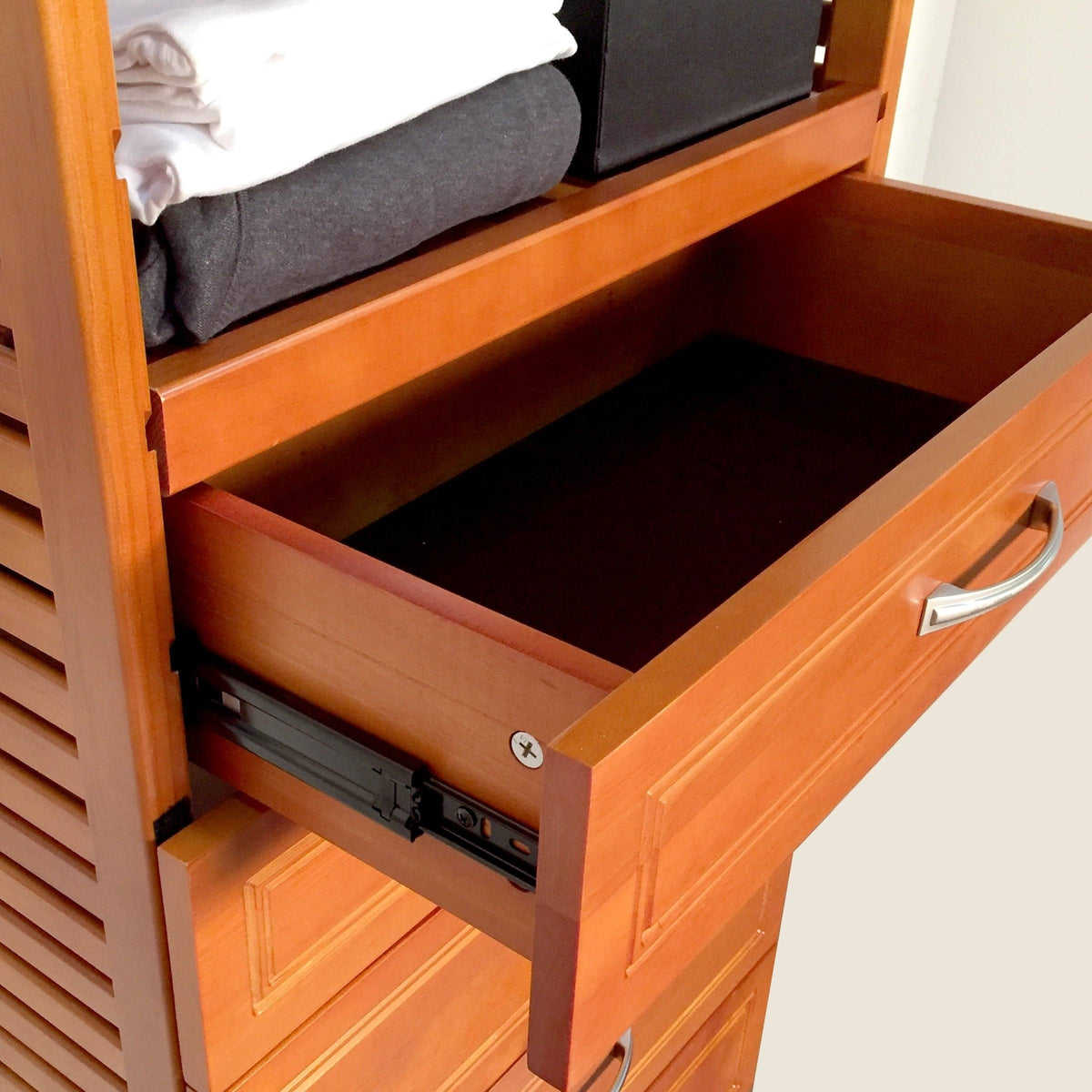 Caramel Woodcrest Closet System W423