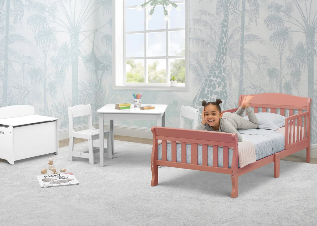 Toddler Bed F669