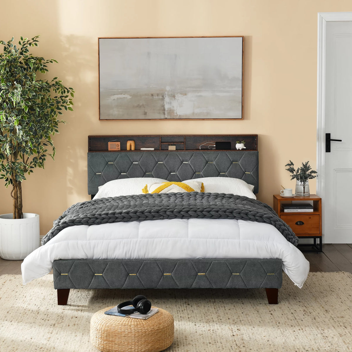Queen Size Upholstered Platform Bed with Shelf F665702