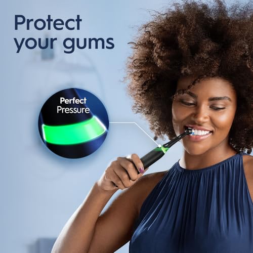 Black Electric Toothbrush with Charger Y3782