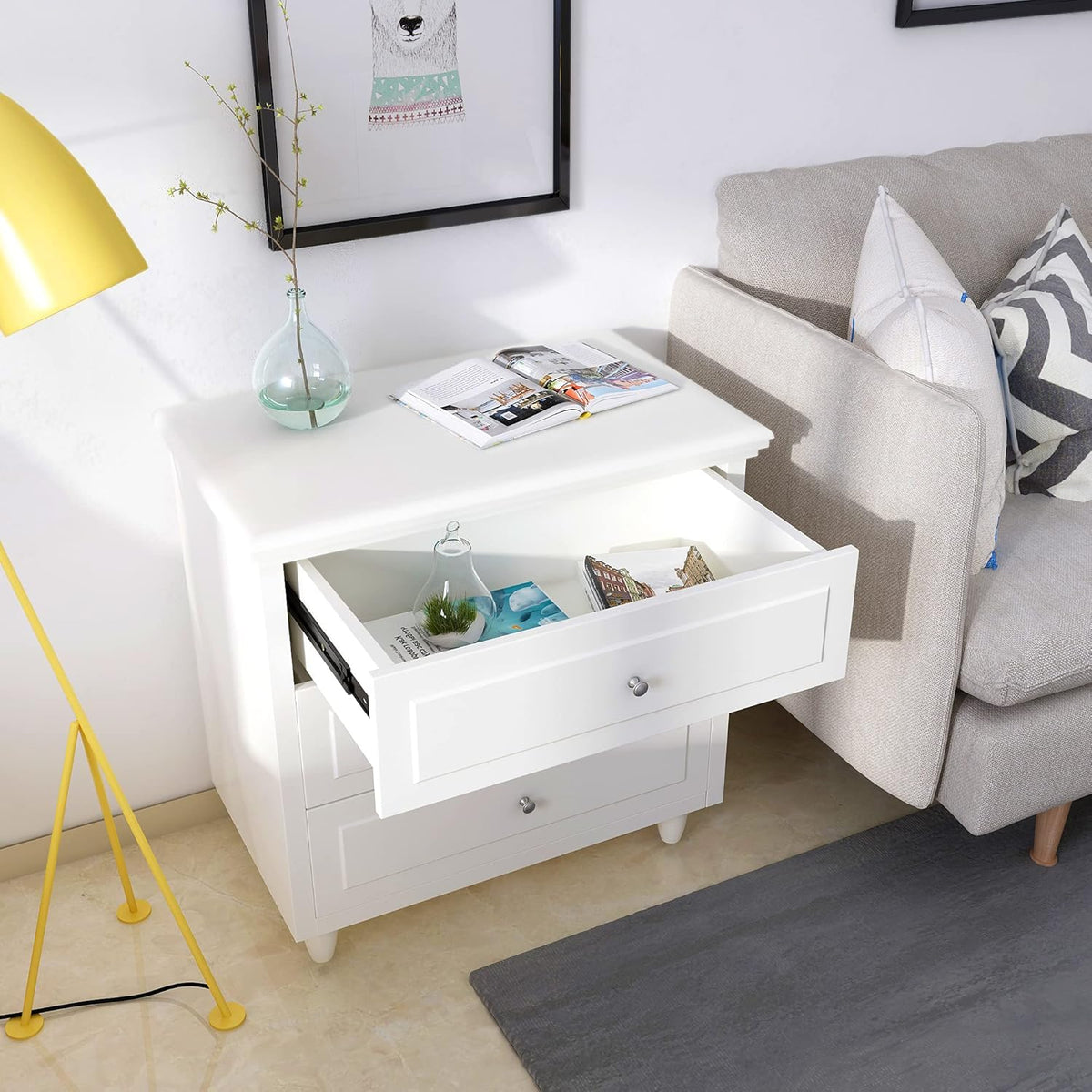 White 3 Drawer Nightstand U8252