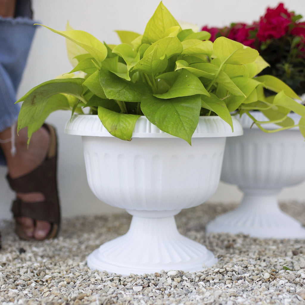 18-in Resin Planter W65769