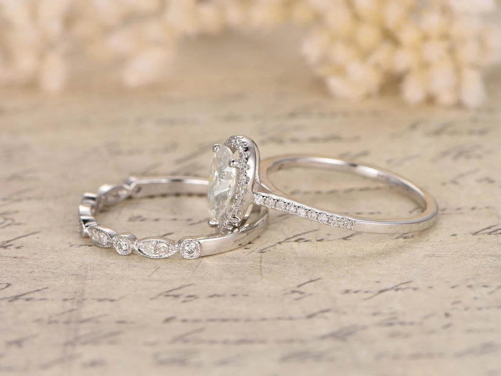 2.25 Carat Pear Cut Moissanite Wedding Ring Set with 18k Gold Plating G6078