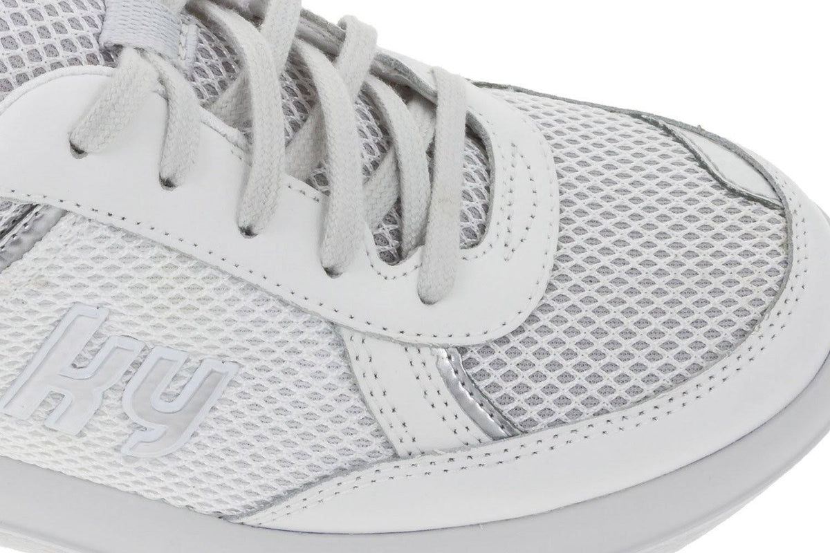 White 10 O957