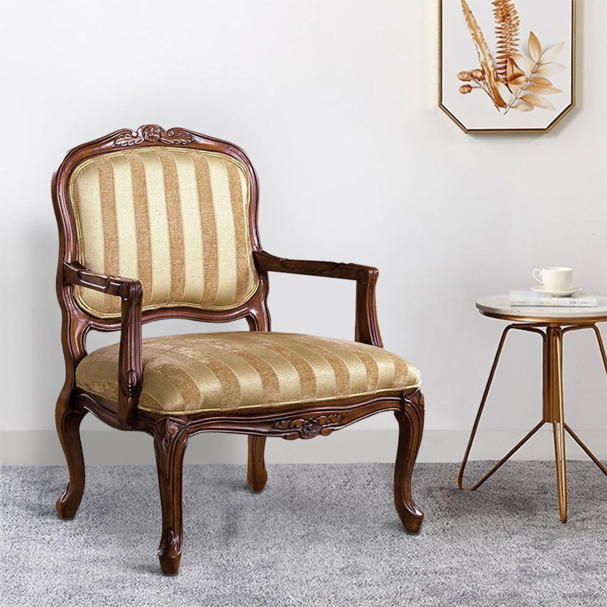 Traditional Fabric Upholstered Arm Chair with Carving Q51604
