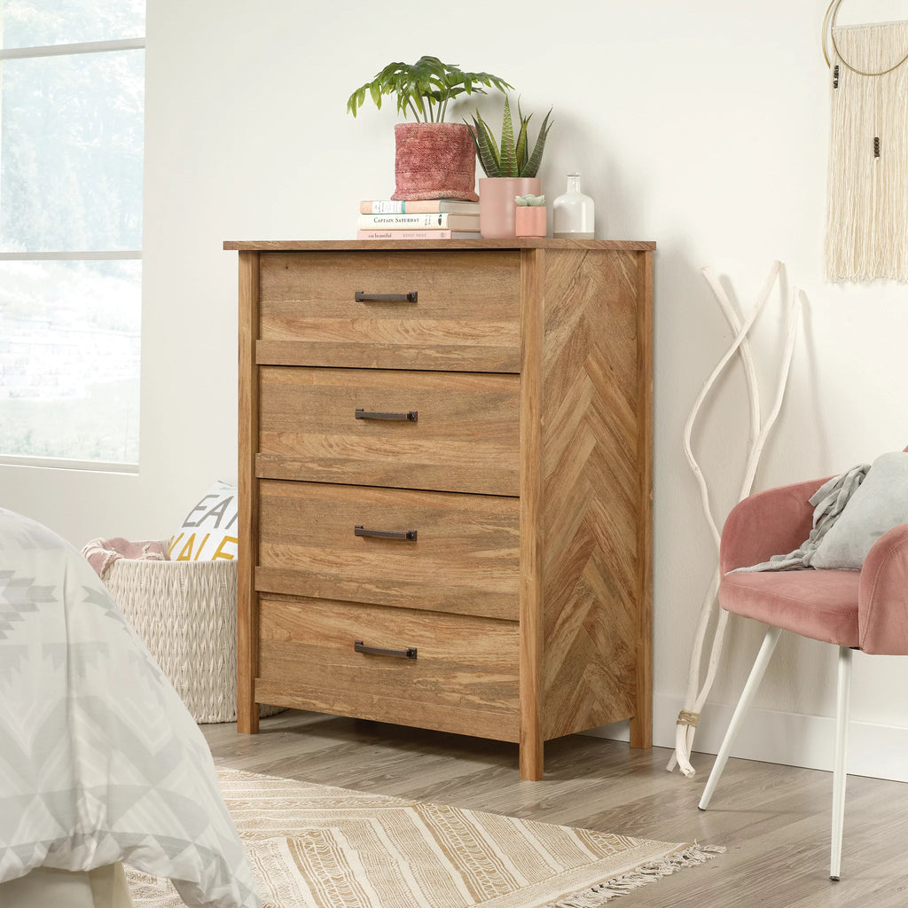 4 Drawer Dresser L95385