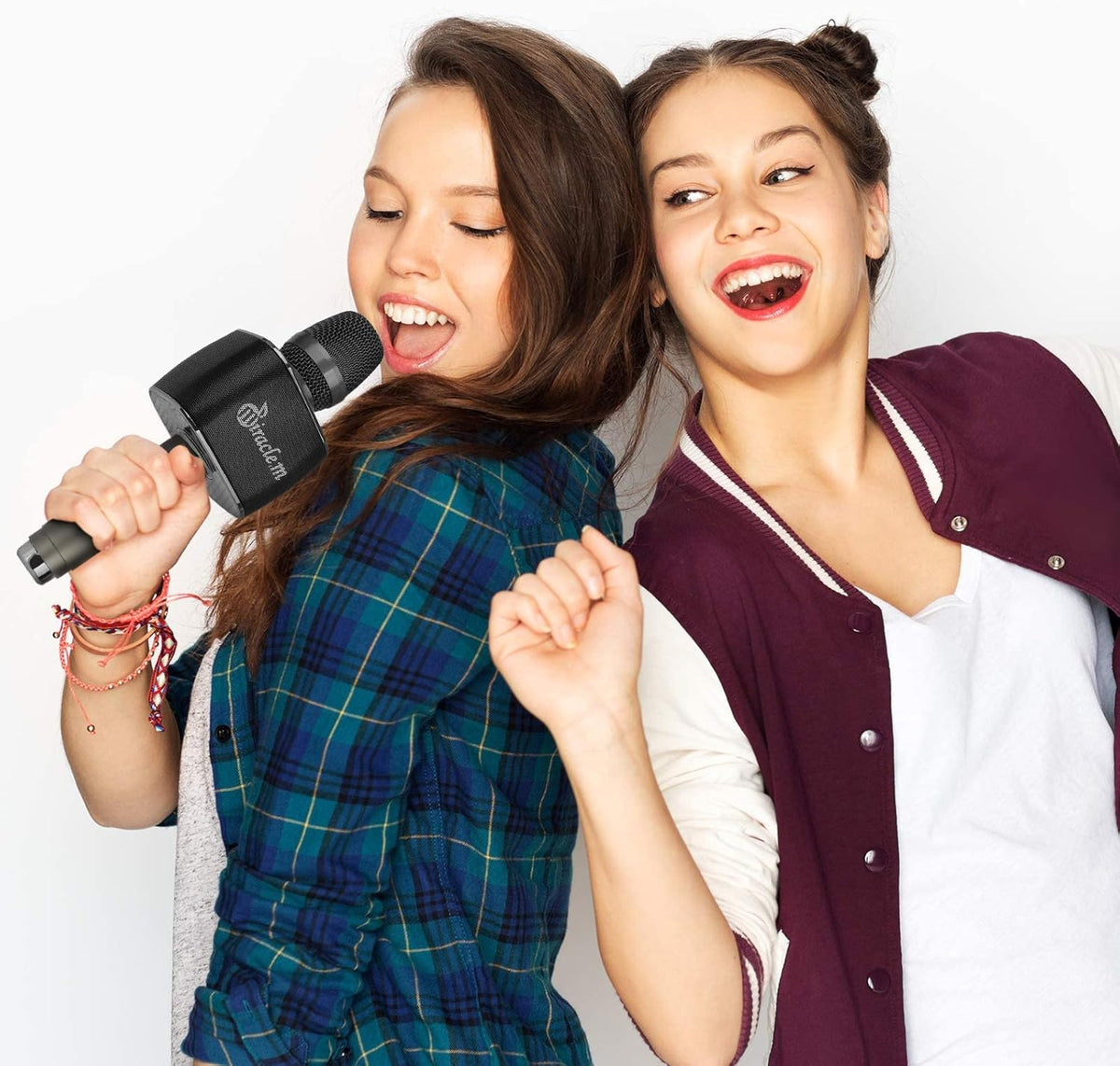 Bluetooth Karaoke Microphone with Speaker P645096
